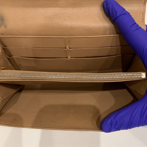 Louis Vuitton Beige Vernis Sara Wallet (used, some peeling) - Picture 9 of 16